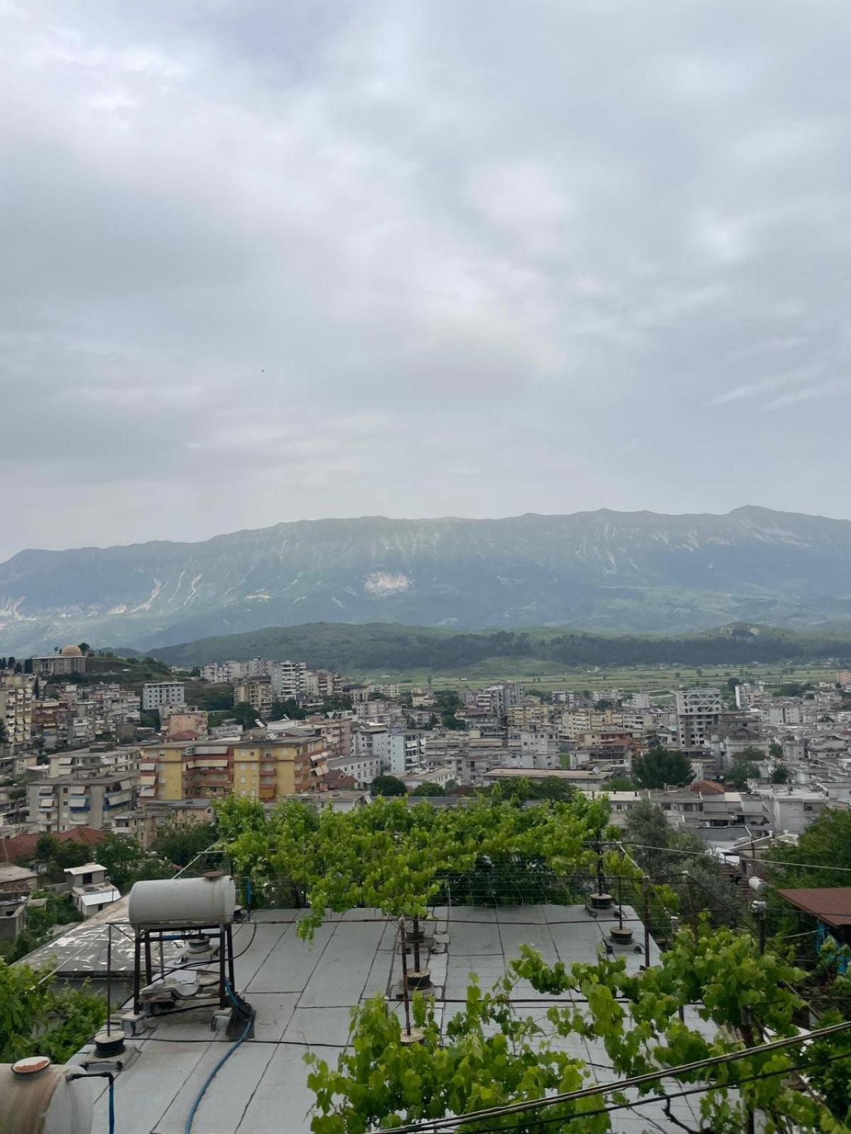 Bazzar 2 Hotel Gjirokastër Exterior foto